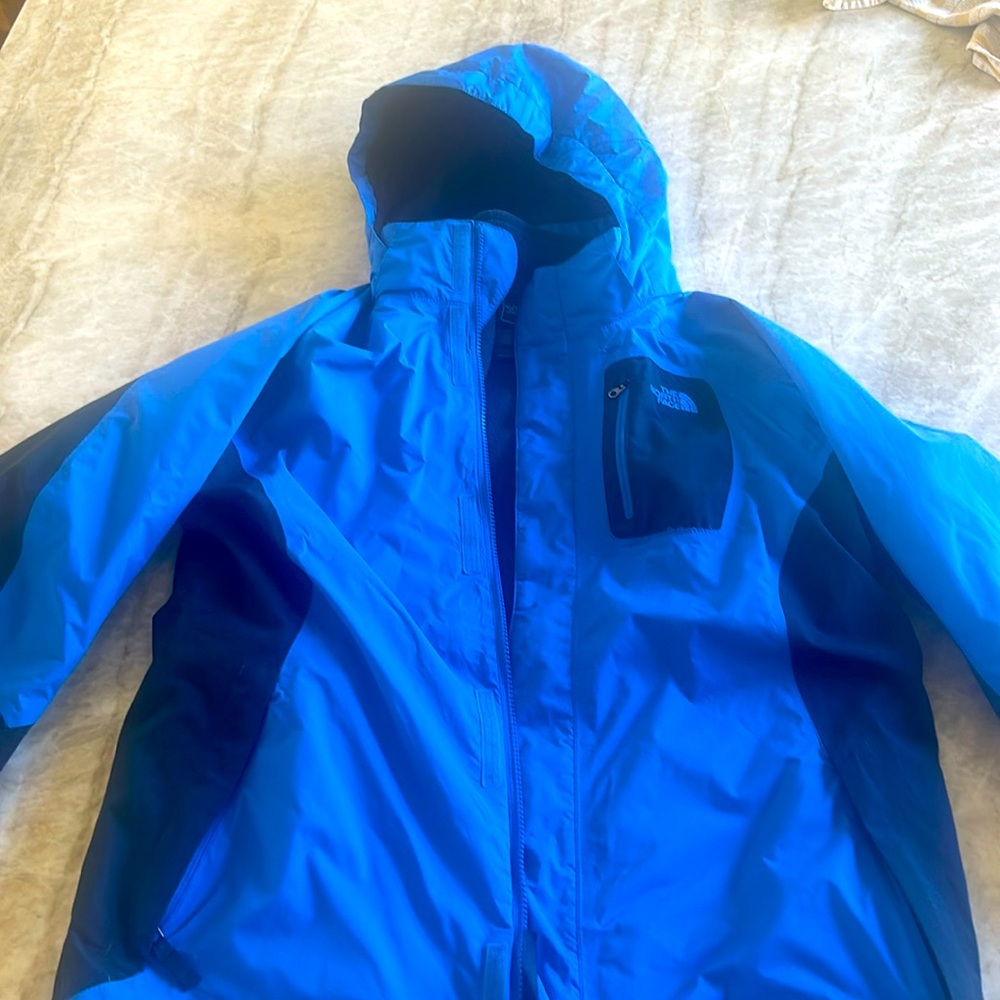 The North Face boys ski coat. Size 18-20 XL